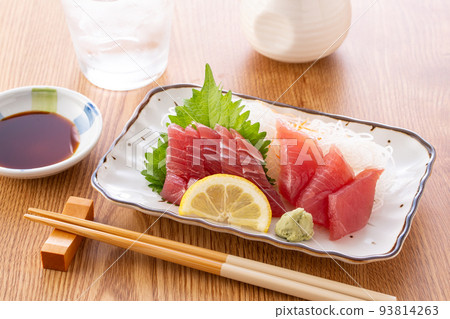Assorted tuna sashimi 93814263