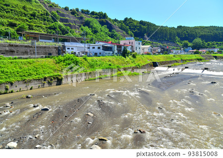 三原大橋 / 從吾妻川看萬座和風澤口站（群馬縣嬬戀村）[2022年8月] 93815008