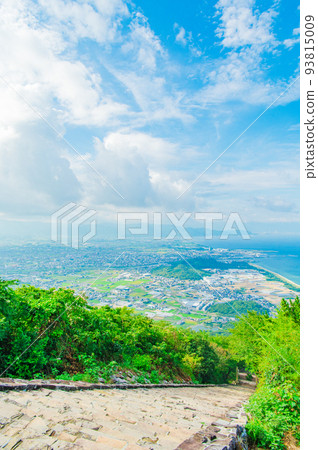 Blue sky and rural scenery Kanonji City, Kagawa Prefecture 93815009