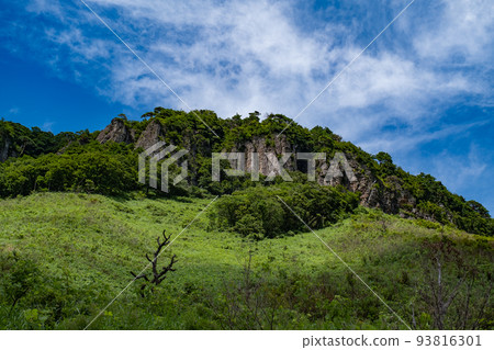 Mount Funakami in Kotoura Town, Tottori Prefecture 93816301