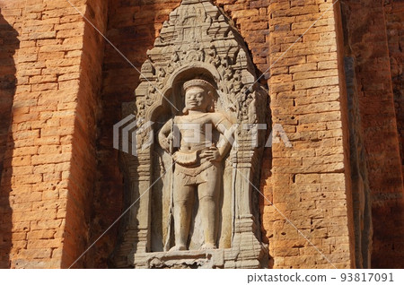 吳哥遺址 Roluos 遺址 Loray 雕塑 93817091