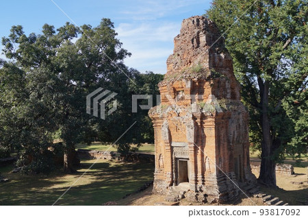 Angkor Ruins Roluos Ruins Bakong Shrine Angkor Ruins Roluos Ruins Bakong Shrine 93817092
