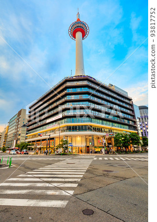 京都站京都塔附近的京都府城市景觀 93817752