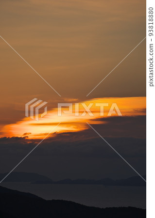 從山看到的“岡山縣”瀨戶內海國立公園黎明 93818880