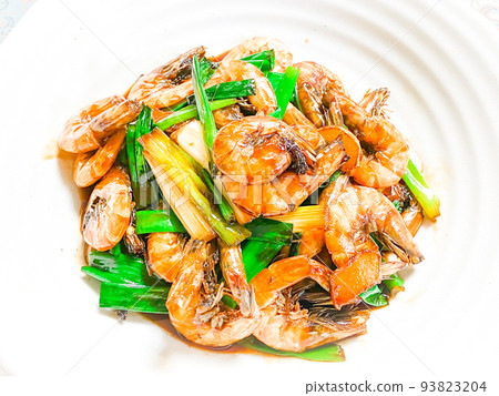 Chinese Shanghai cuisine appetizer, oil bomb shrimp 93823204
