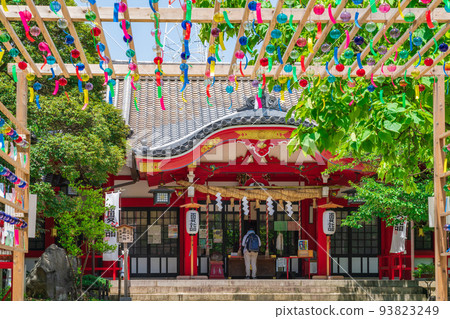 Ichihara Inari Shrine, summer pilgrimage with the sound of wind chimes <Kariya City, Aichi Prefecture> 93823249