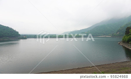 Lake Shoji in Yamanashi Prefecture 93824988