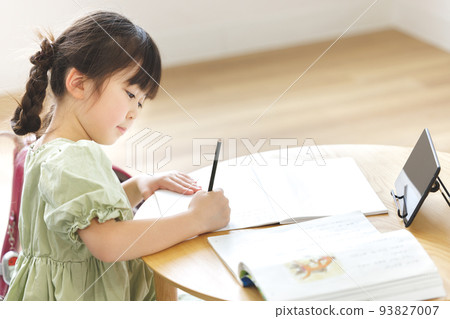 Elementary school girl studying 93827007