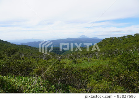 Mt. Yotei and Mt. Shiribetsu seen from the Orofure Pass observatory 93827696