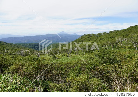 Mt. Yotei and Mt. Shiribetsu seen from the Orofure Pass observatory 93827699