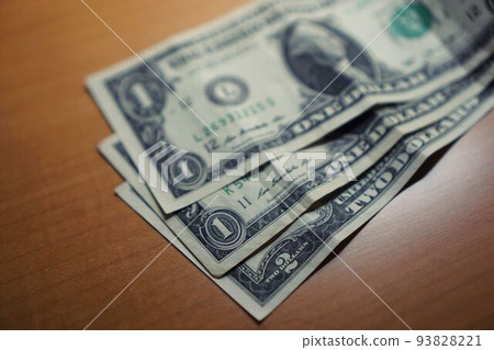 美元 美元 93828221