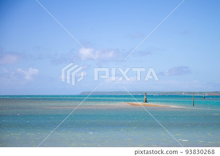 The seascape photos overlooking the skyline. The seascape photos overlooking the skyline. 93830268