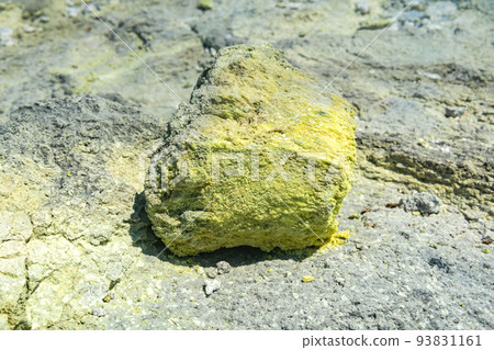 natural crystalline sulfur nugget on a volcanic solfataric field natural crystalline sulfur nugget on a volcanic solfataric field 93831161