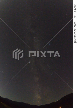 Hakushu Town, Hokuto City, summer evening, summer triangle in the southwestern night sky Milky Way Hakushu Town, Hokuto City, summer evening, summer triangle in the southwestern night sky Milky Way 93833285