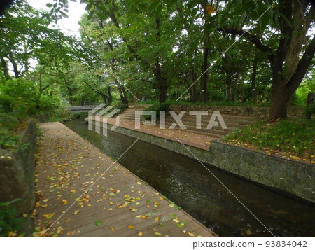 Nigaryo Canal Nikaryousui Kawasaki City 多摩河是舊人工灌溉渠的源頭 全長約 32 公里政府註冊 Nigaryo Canal Nikaryousui Kawasaki City 多摩河是舊人工灌溉渠的源頭 全長約 32 公里政府註冊 93834042