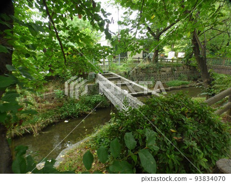 Nigaryo Canal Nikaryousui Kawasaki City 多摩河是舊人工灌溉渠的源頭 全長約 32 公里政府註冊 Nigaryo Canal Nikaryousui Kawasaki City 多摩河是舊人工灌溉渠的源頭 全長約 32 公里政府註冊 93834070