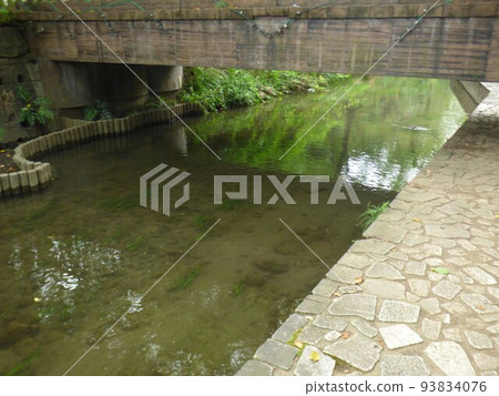 Nigaryo Canal Nikaryousui Kawasaki City Tama River is the source of the old artificial irrigation canal Total length about 32 kmRegistered by the government Nigaryo Canal Nikaryousui Kawasaki City Tama River is the source of the old artificial irrigation canal Total length about 32 kmRegistered by the government 93834076