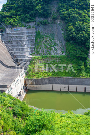 Sonohara Dam, Lake Sonohara, view under the dam, early summer scenery 93835641
