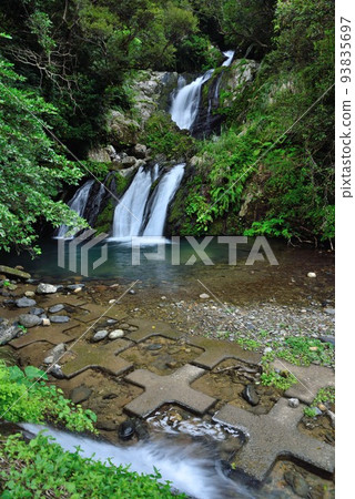 奄美大島 Arangachi Falls, Uken Village 93835697