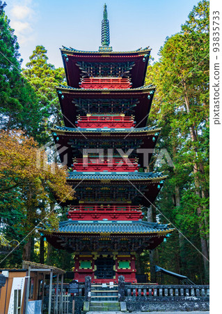 World Heritage "Shrines and Temples of Nikko" constituent assets Nikko Toshogu Shrine five-story pagoda in autumn colors World Heritage "Shrines and Temples of Nikko" constituent assets Nikko Toshogu Shrine five-story pagoda in autumn colors 93835733