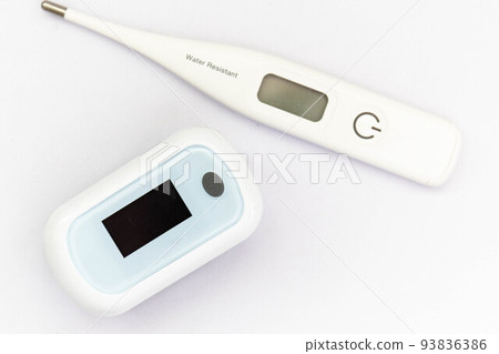 氧氣表和溫度計 93836386