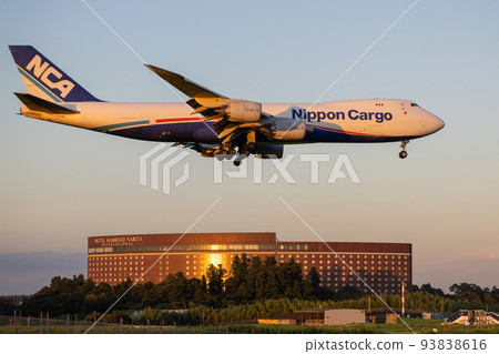 Air Cargo・AIR CARGO/Arriving soon at Narita Airport・Boeing 747・Nippon Cargo 93838616