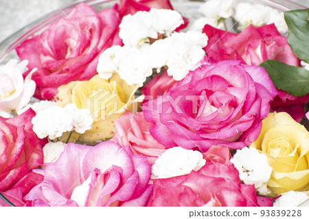 Beautiful flowers for our anniversary 93839228