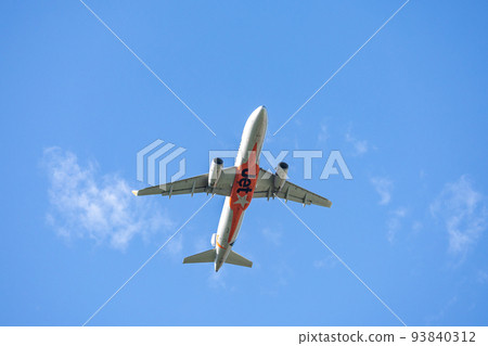 Airplane, aircraft, Jetstar AIR BUS A320 that took off from Narita Airport 93840312