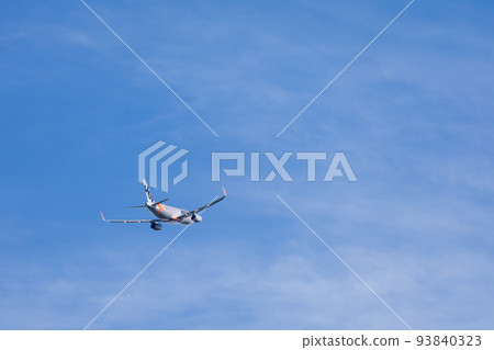 Airplane, aircraft, Jetstar AIR BUS A320 that took off from Narita Airport Airplane, aircraft, Jetstar AIR BUS A320 that took off from Narita Airport 93840323