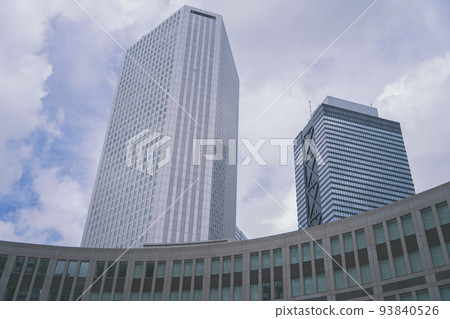從外部看東京都新宿區的東京都政府大樓(1st Main Building、2nd Main Building、Assembly) 從外部看東京都新宿區的東京都政府大樓(1st Main Building、2nd Main Building、Assembly) 93840526