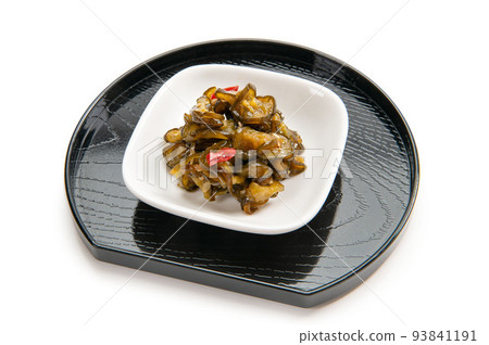 醃黃瓜切成薄片 93841191