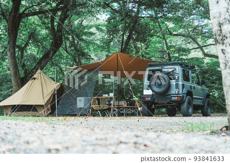 Camping at the auto campsite (car, unmanned) Camping at the auto campsite (car, unmanned) 93841633