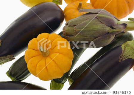 zucchin and pumpkin 93846370