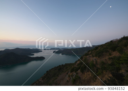 "Okayama Prefecture" Setonaikai National Park Dawn seen from Mt. 93848152