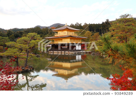 Kyoto World Heritage Kinkakuji Autumn leaves Kyoto World Heritage Kinkakuji Autumn leaves 93849289