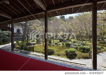 京都左京區一乘寺圓光寺，從書房遠眺庭園 93849847
