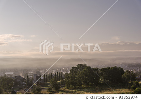 上富良野市天氣晴朗 上富良野市天氣晴朗 93852974