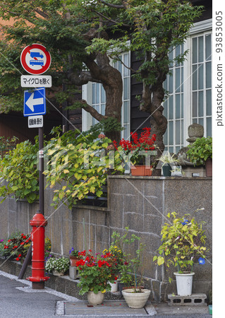 211004 old townscape m009 93853005