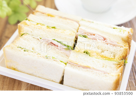 麵包店的美味混合三明治和咖啡 93853500