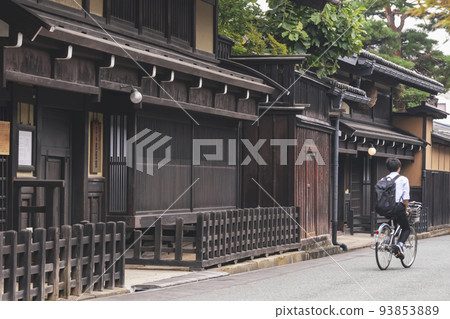 211005 old town g140 93853889
