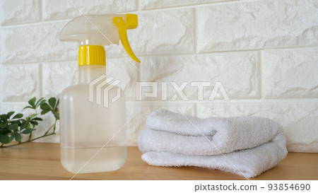 Dust cloth and spray bottle | Wipe cleaning and disinfection image Dust cloth and spray bottle | Wipe cleaning and disinfection image 93854690