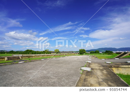 Nara Heijo-kyo Ruins, Second Daigokuden, towards Mt. Wakakusa at the end of summer Nara Heijo-kyo Ruins, Second Daigokuden, towards Mt. Wakakusa at the end of summer 93854744