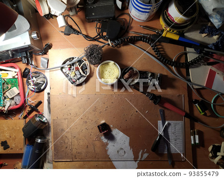Old electronic technology. Circuit board, component computer industry. Service electric engineering work. Old electronic technology. Circuit board, component computer industry. Service electric engineering work. 93855479