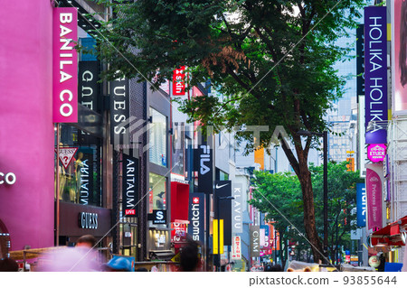 Myeong-dong, Seoul *partially soft focus 93855644
