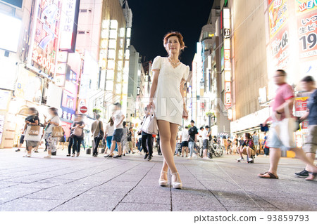 夜班女人形象 夜班女人形象 93859793