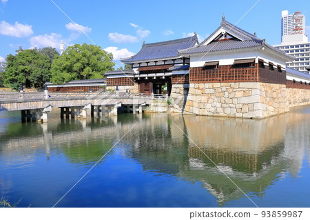 [廣島縣]秋天的廣島城（二之丸表門） 93859987