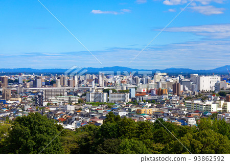 A view of the Yamagata Shinkansen and the cityscape in the direction of JR Utsunomiya Station from Utsunomiya Tower A view of the Yamagata Shinkansen and the cityscape in the direction of JR Utsunomiya Station from Utsunomiya Tower 93862592