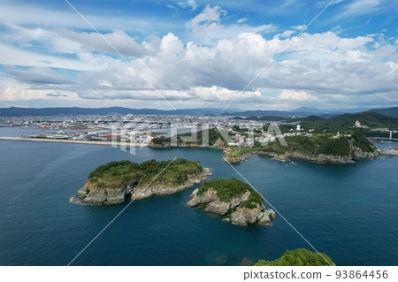 Aerial view of Wakayama city from Saikazaki offshore 93864456