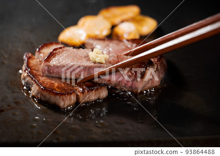 Delicious steak 93864488