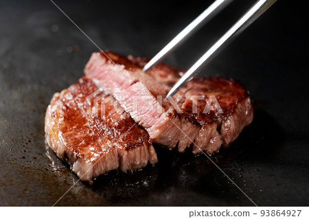 美味的牛排 美味的牛排 93864927